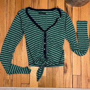 Abercrombie and Fitch button down cropped sweater